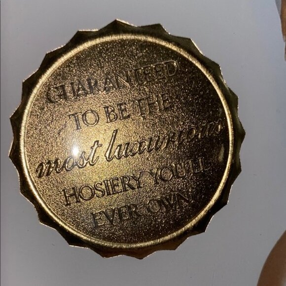 Victoria's Secret Signature Gold Collection Glossy Smooth Black Size Medium - Picture 5 of 10